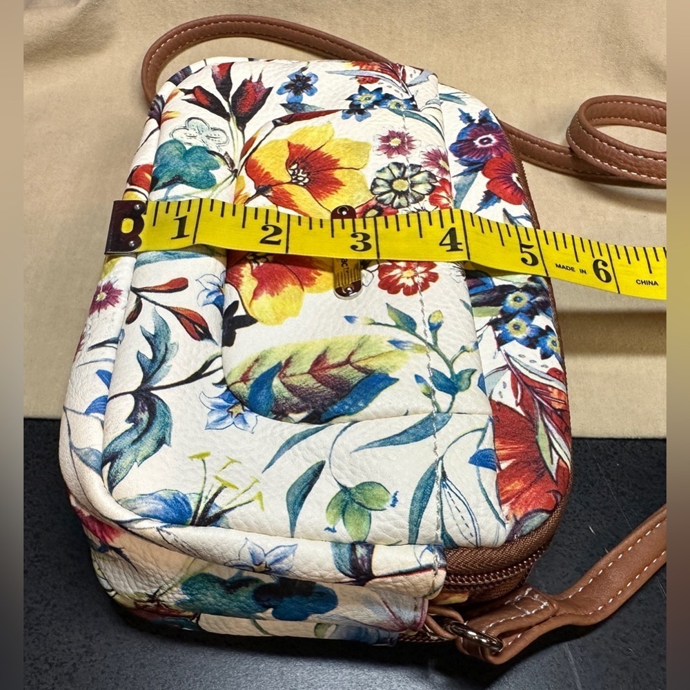 MultiSac Small Crossbody Bag Faux Leather Off-White Multi Color Floral Design - Picture 9 of 13